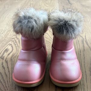 Toddler waterproof snow boots with velcro strap and fur